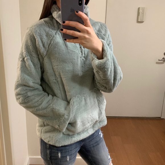 Sherpa Quarter Zip Pullover - Picture 4 of 7